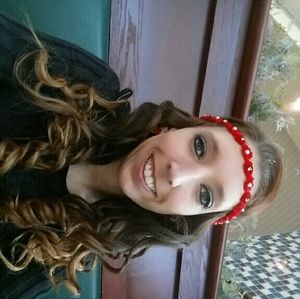 Meet your Posher, Keeley