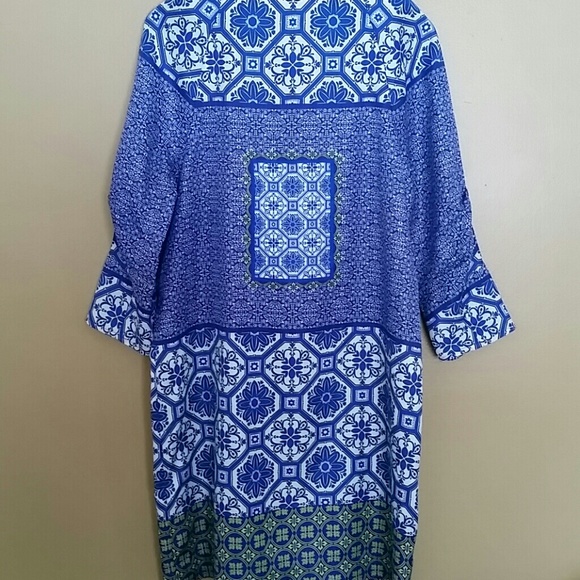 Dress - Picture 2 of 2