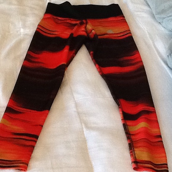 Adidas tech fit yoga pants - Picture 2 of 2