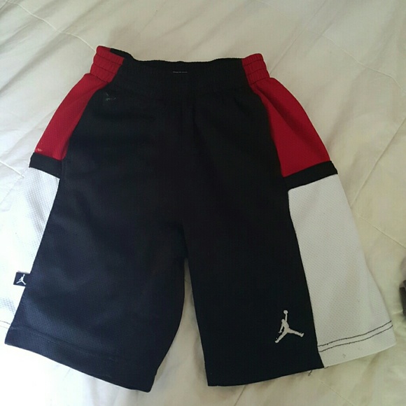 Jordan shorts boys 8