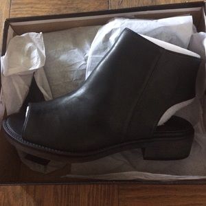 Black Summer Bootie