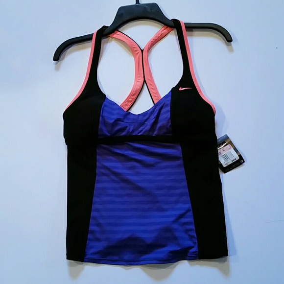 Nike sports tank, never worn, with tags.