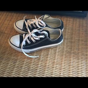 Boys Converse All-Stars size 1
