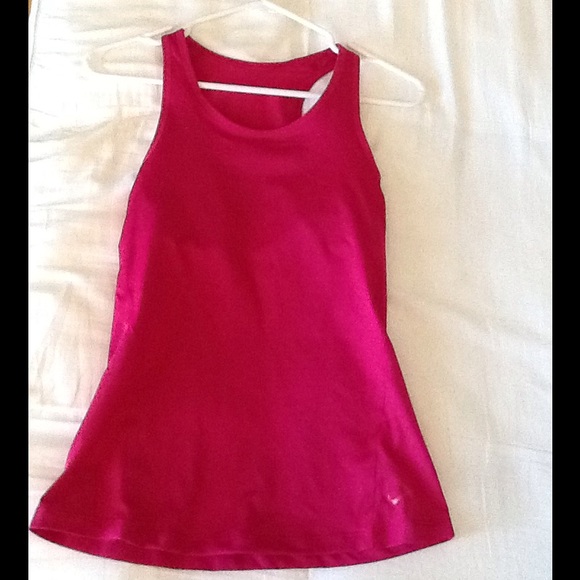 Nike work out top - Picture 1 of 2