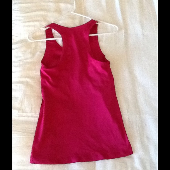 Nike work out top - Picture 2 of 2