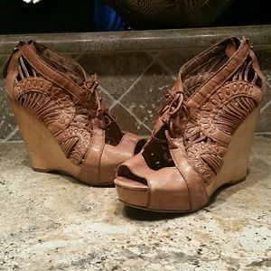 Sam Edelman strap design wedges