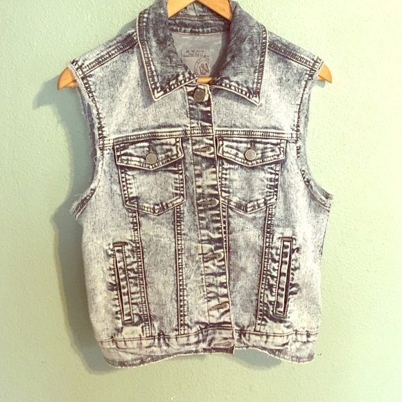 Jean sleeveless jacket