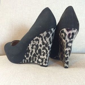ShoeDazzle Leopard Wedges Size 8.5