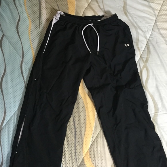 🚫PENDING BUNDLE🚫Under Armour workout pants