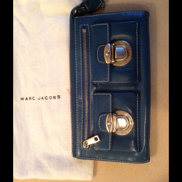 Marc Jacobs "zip Deluxe" leather wallet