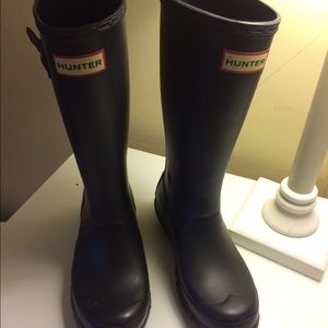 Kids long black hunter boot size US 3