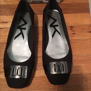 Anne Klein black flats