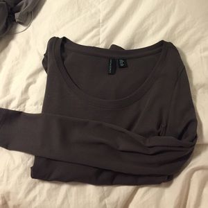 Long sleeve scoop neck shirt