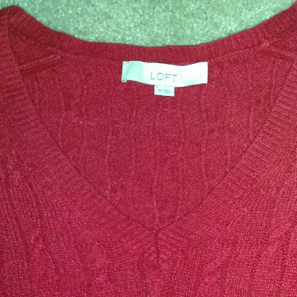 Red sweater - Picture 2 of 3