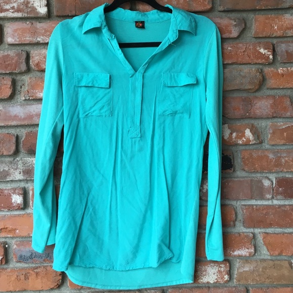 Torquoise long sleeve top - Picture 1 of 4