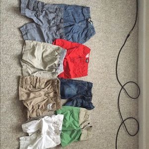 8 pair of boys 3t shorts.