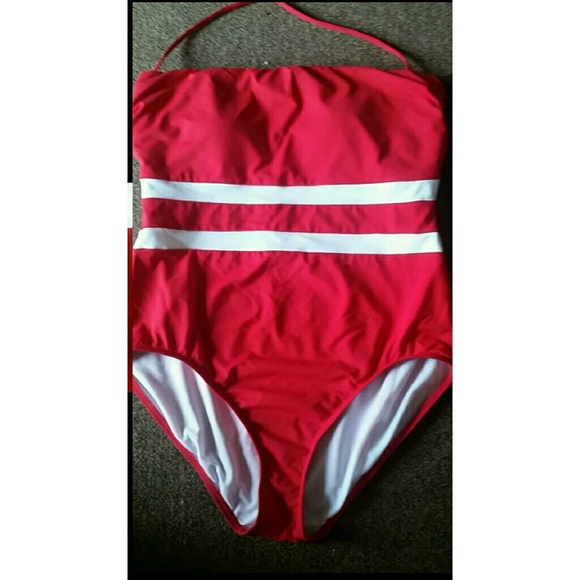 LAST CHANCE! NWOT Ralph Lauren Slimming  One Piece