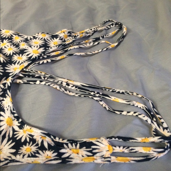 Daisy Tank - Picture 3 of 3