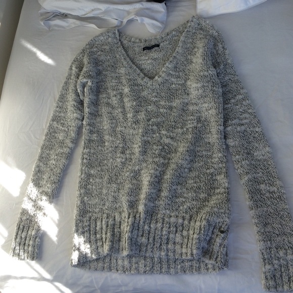 American Eagle Knit Sweater