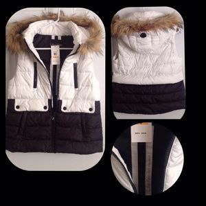 🆕❤️SALE❤️CALVIN KLEIN REALLY CUTE VEST❤️