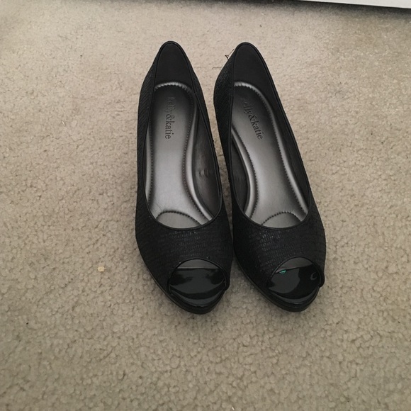 Black sparkely heels