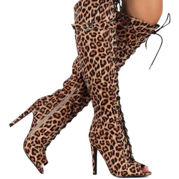 🚫Sold in Bundle🚫 - Picture 2 of 3