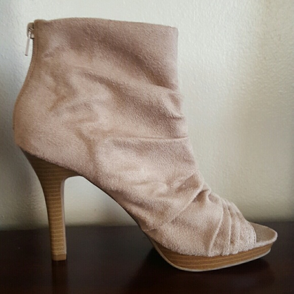 FIONI Clothing Shoes - Fioni Booties