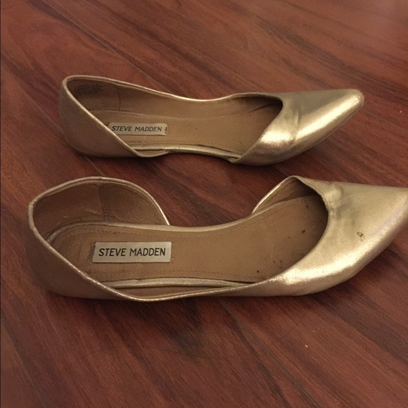Steve Madden gold flats - Picture 2 of 3