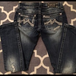Miss Me cuffed straight leg distressed denim!