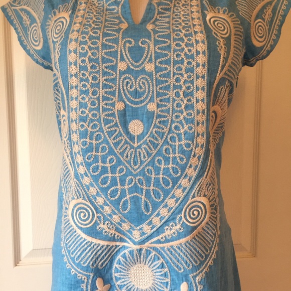 THEME TUNIC SOLD IN BUNDLE - Picture 3 of 4