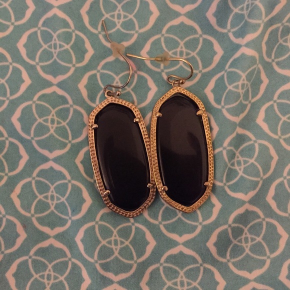 Gold Elle Kendra Scott earrings in black
