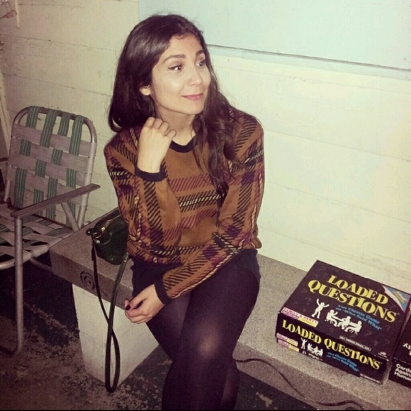 Vintage plaid sweater!