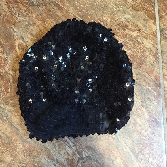 Express beanie.