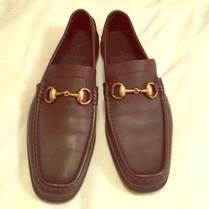 Gucci women's loafer 100% authentic