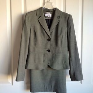 Like new Calvin Klein skirt suit