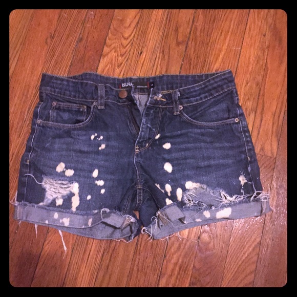 Distressed boyfriend shorts
