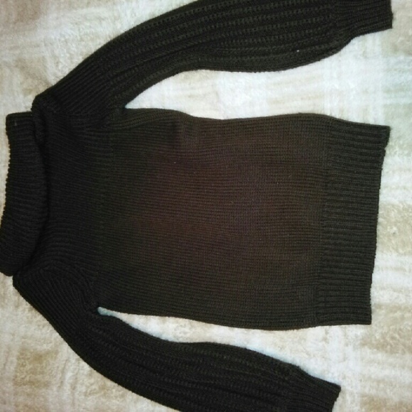 Turtleneck knit sweater