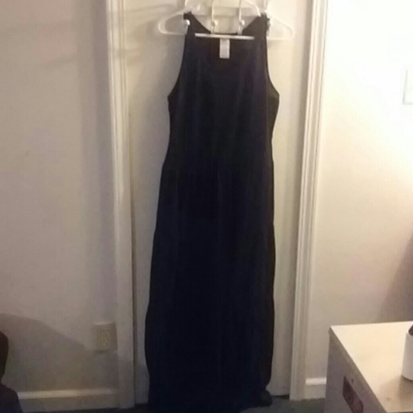 Long black dress