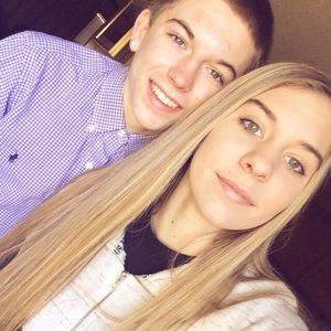 Meet your Posher, Dixie