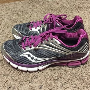 Saucony Triumph Powergrid