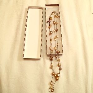 Henri Bendel beautiful necklace with box