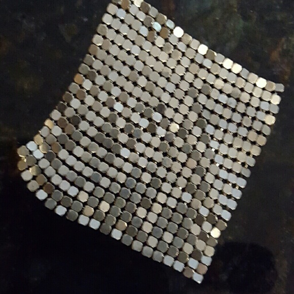 F21 2 PAIRS OF MESH EARRINGS ***D - Picture 3 of 3