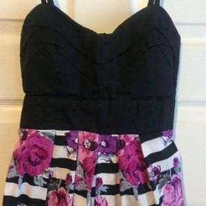 Dresses - Floral stripe dress Dresses - Floral stripe dress