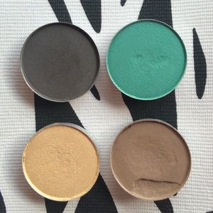 MAC depots for 15-pan palette