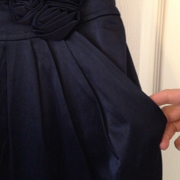 Host PickNWOT Navy Semi-formal Dress - Picture 3 of 6