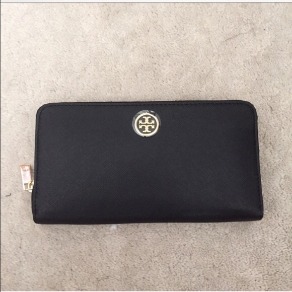 Tory burch wallet