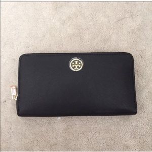 Tory burch wallet