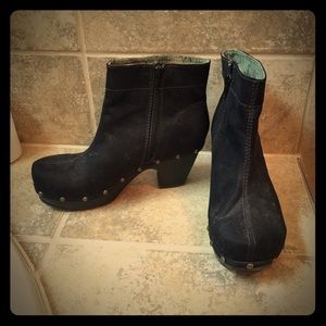 Black suede-like platform booties