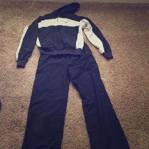 Nike small 4-6 black and white workout suit