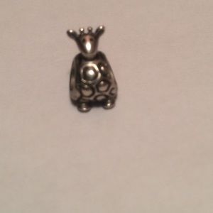 Authentic giraffe Pandora charm